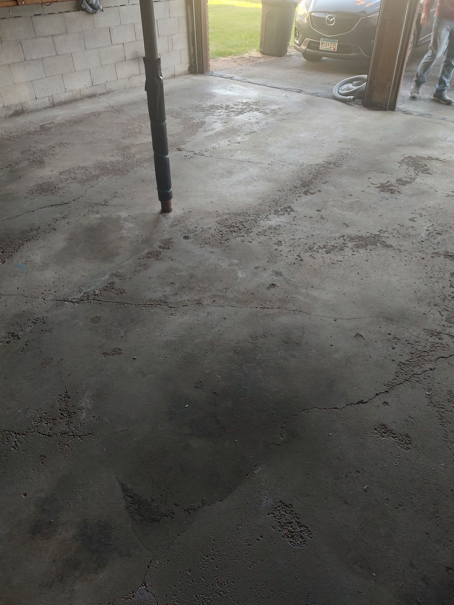 Gallery photos for Cracked Garage Floor Gets a Fresh Coat in St. Joe: Image #1
