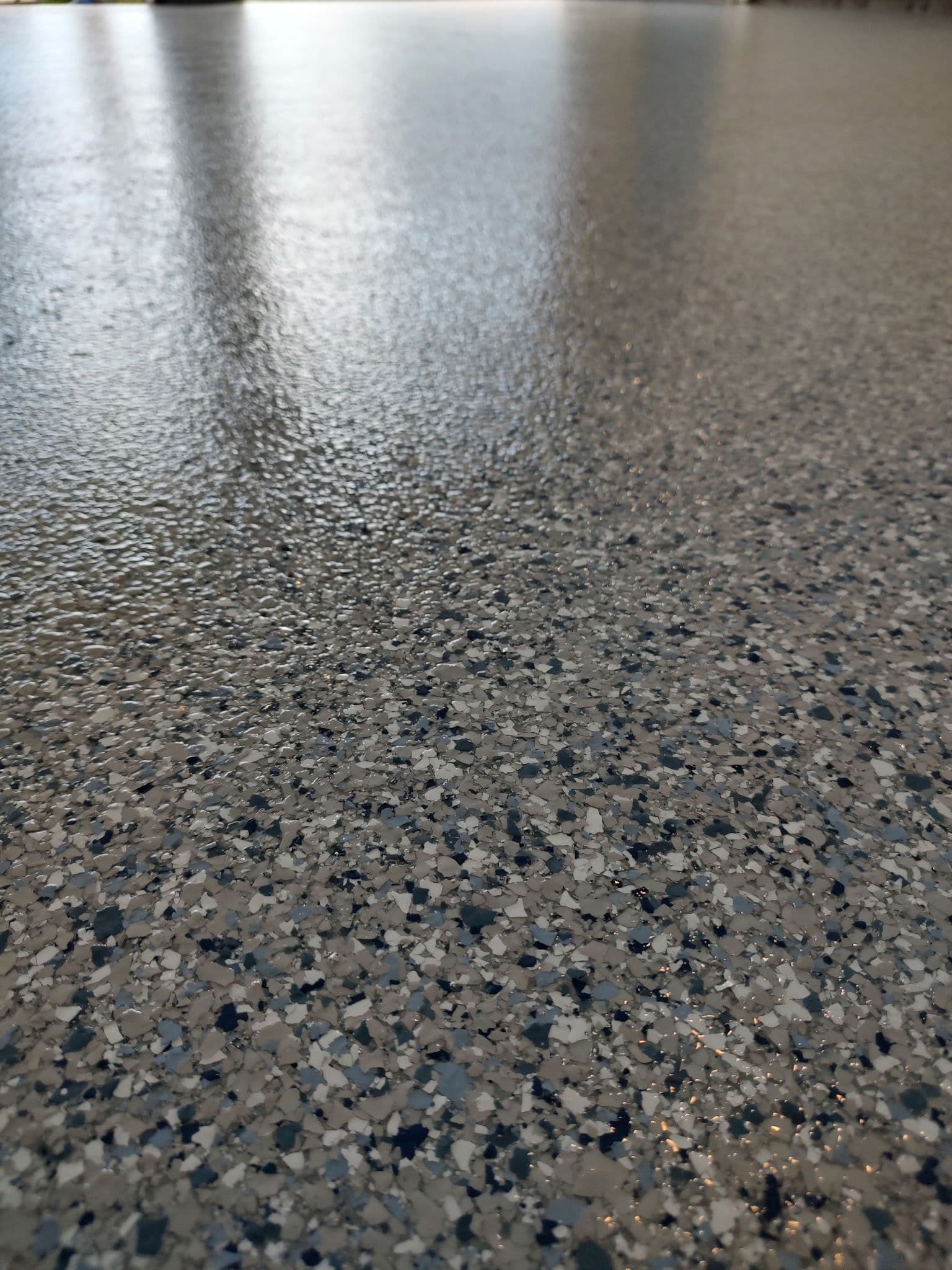 Full Flake Garage Floor Coating Done in One Day in Brainerd image