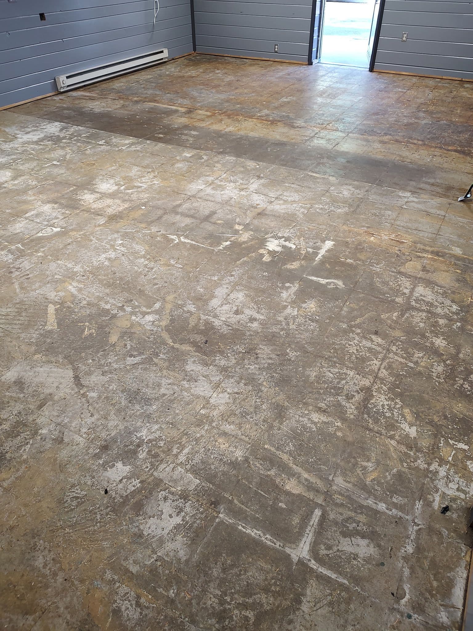Commercial Garage Floor Coating in St. Cloud for Heartland 4x4 image