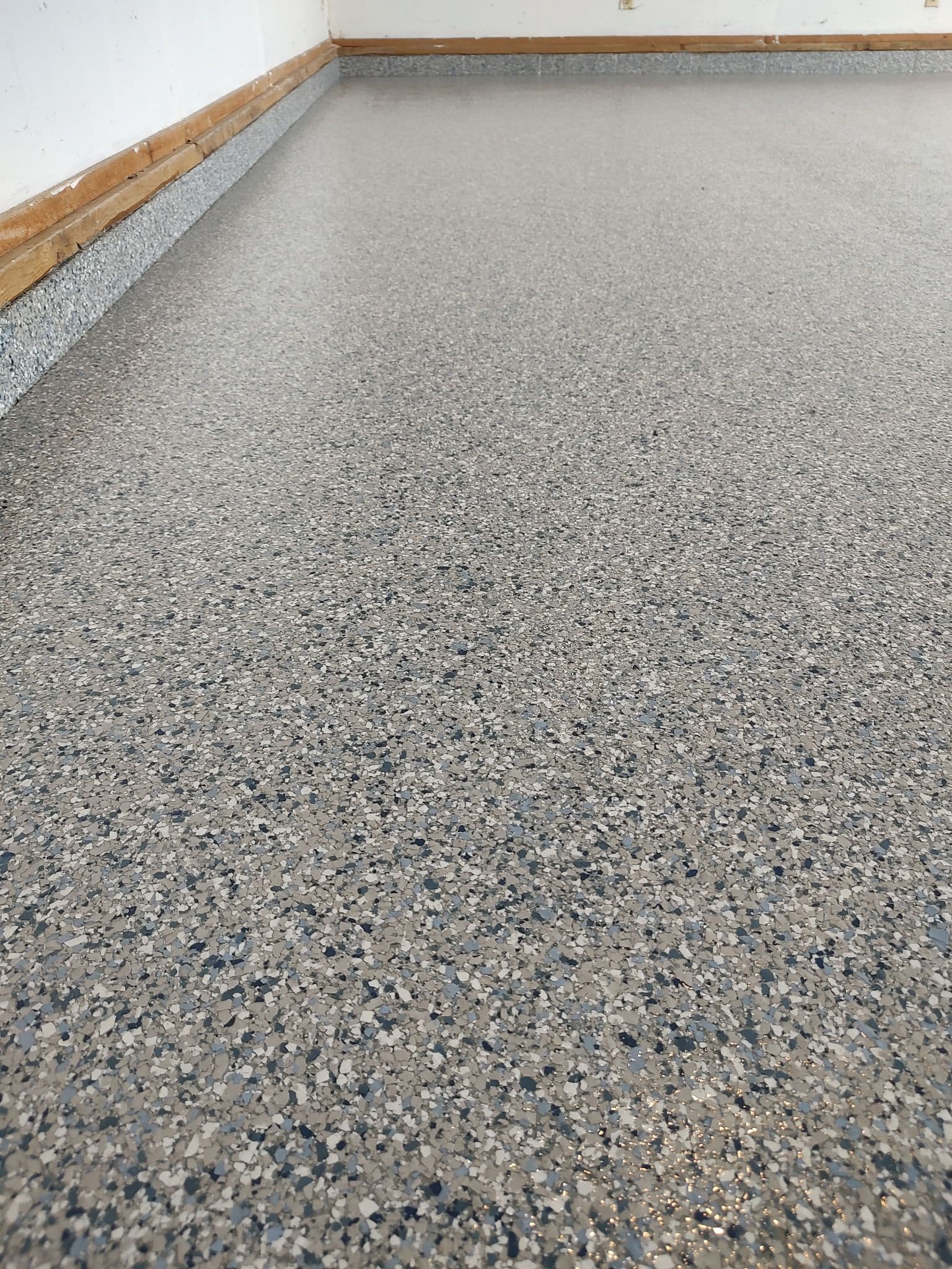 Gallery photos for Full Flake Garage Floor Coating Done in One Day in Brainerd: Image #1