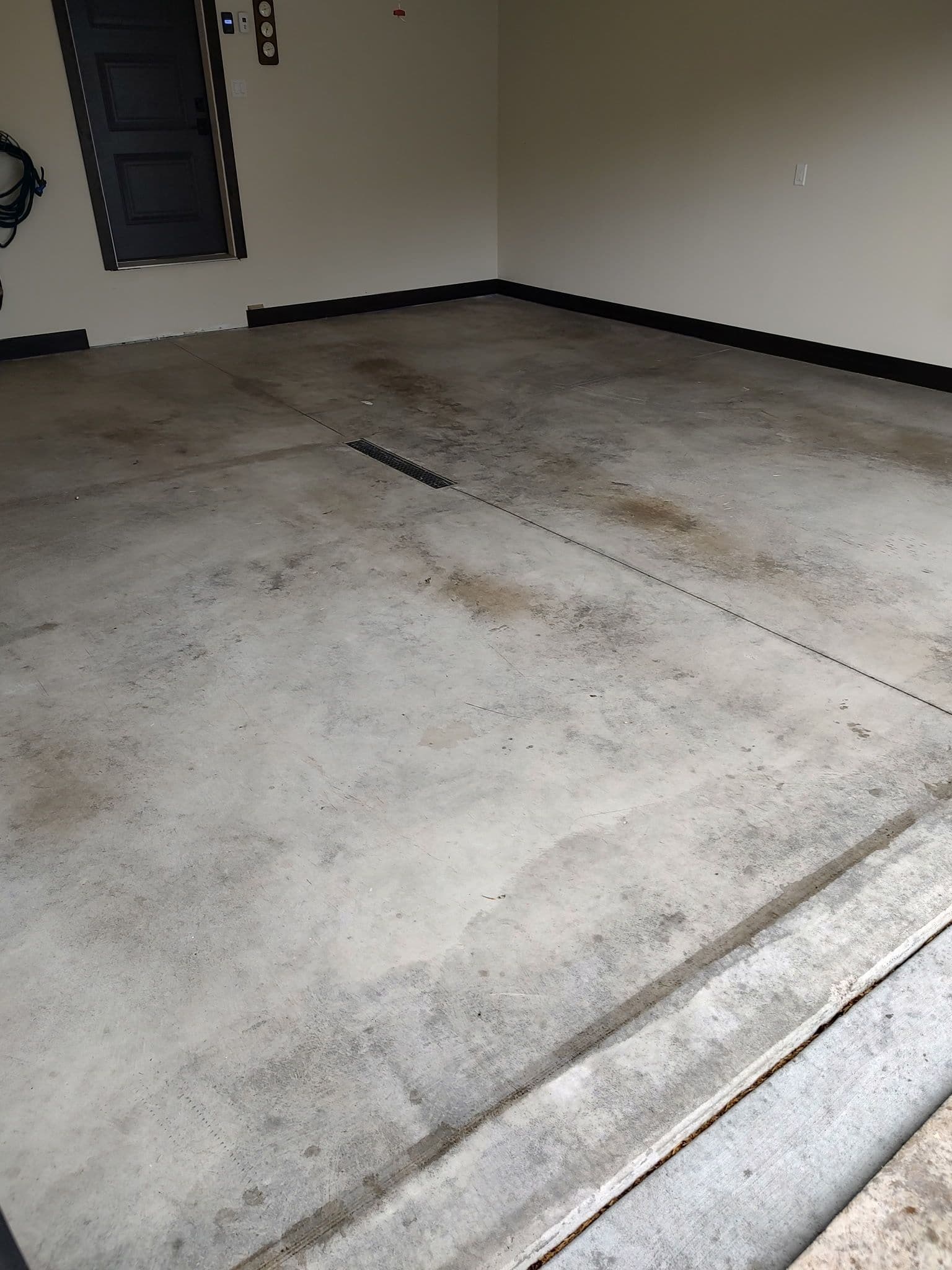 Cabin Fever Cured With a Polyurea and Polyaspartic Garage Floor Coating image